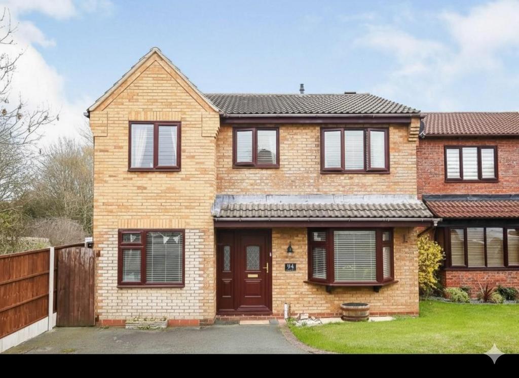 94 Cabin Lane Oswestry Front.jpg