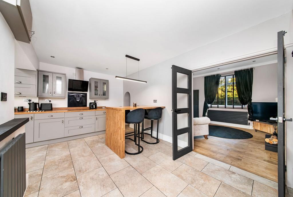 Dining kitchen