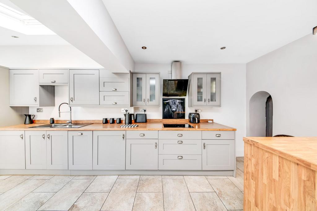 Dining kitchen
