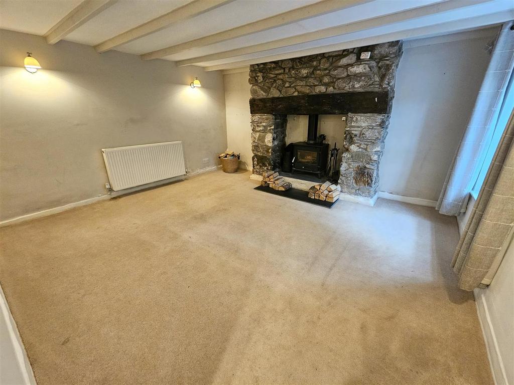 Sitting Room.jpg
