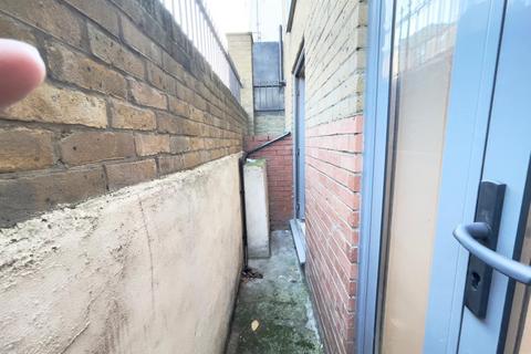 undefined, Platinum Court, Cephas Avenue, Stepney Green