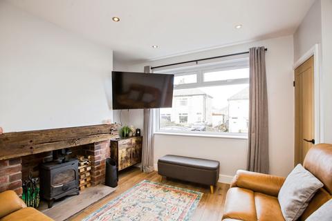 undefined, Broadway, West Yorkshire HX3