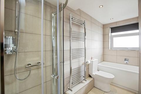 undefined, Broadway, West Yorkshire HX3