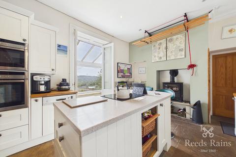 4 bedroom detached house for sale, Quarry Hill, West Yorkshire HX6