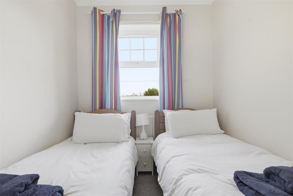 78a Pier Avenue 15.jpg