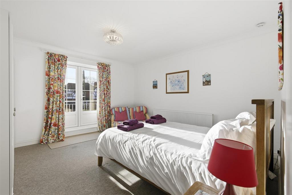 78a Pier Avenue 12 - Copy.jpg