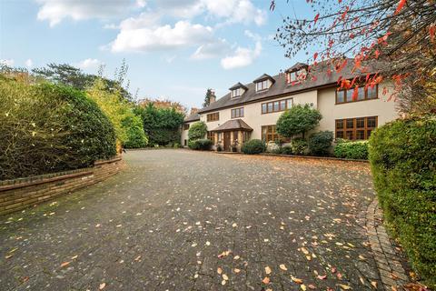 undefined, Waterhouse Lane, Kingswood