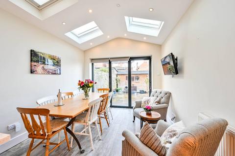undefined, Cheselden Road,, Guildford, GU1