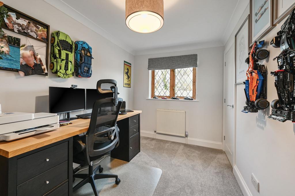 Bedroom/Study