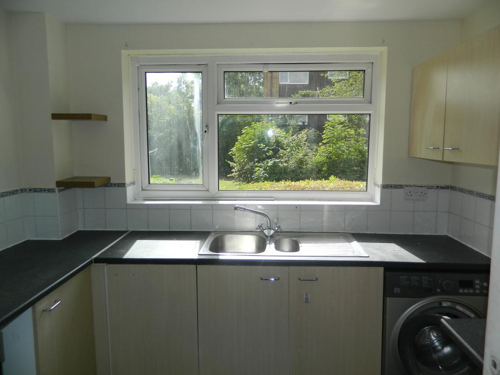 Fitted kitchen