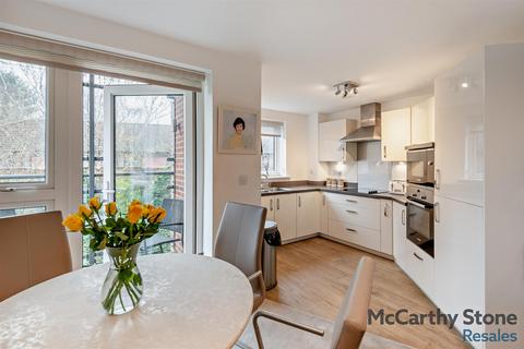 2 bedroom apartment for sale, Studio Way, Borehamwood