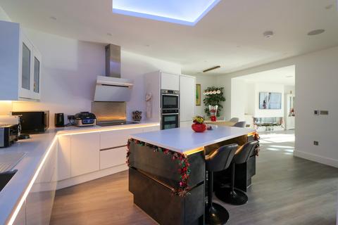 4 bedroom property to rent, La Grande Route de St Laurent, St Lawrence , JE3