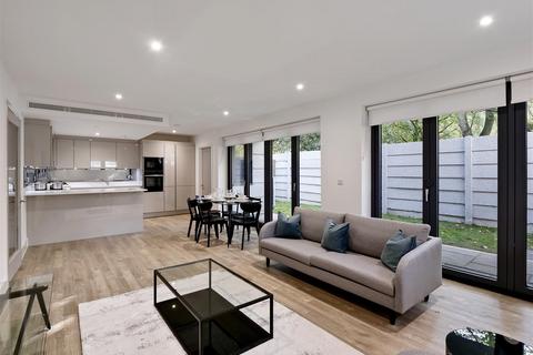 undefined, Rosbud Mews, Jamaica Road, SE16