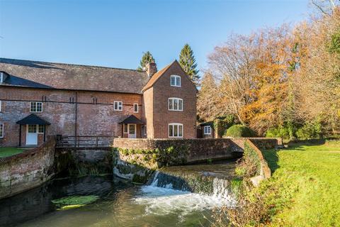 undefined, Longford Park, Salisbury SP5