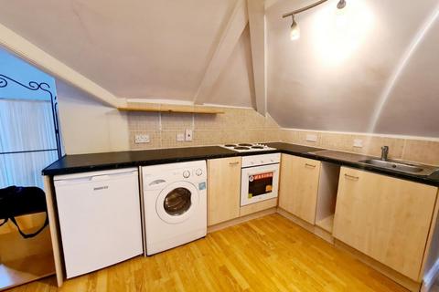 undefined, Great North Road, Highgate, N6