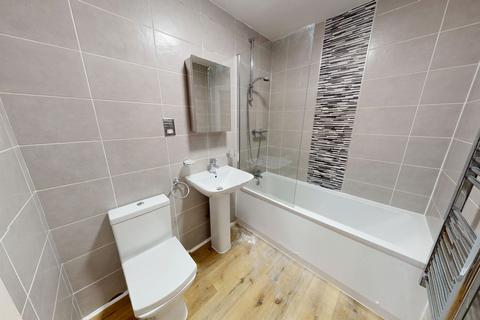 2 bedroom apartment to rent, Mint Drive, Hockley, B18