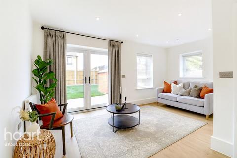 undefined, Sheppard Mews, Basildon