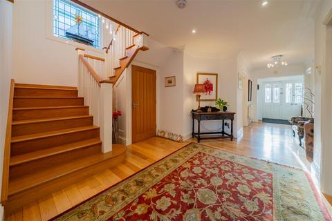 undefined, Raby Drive, Raby Mere