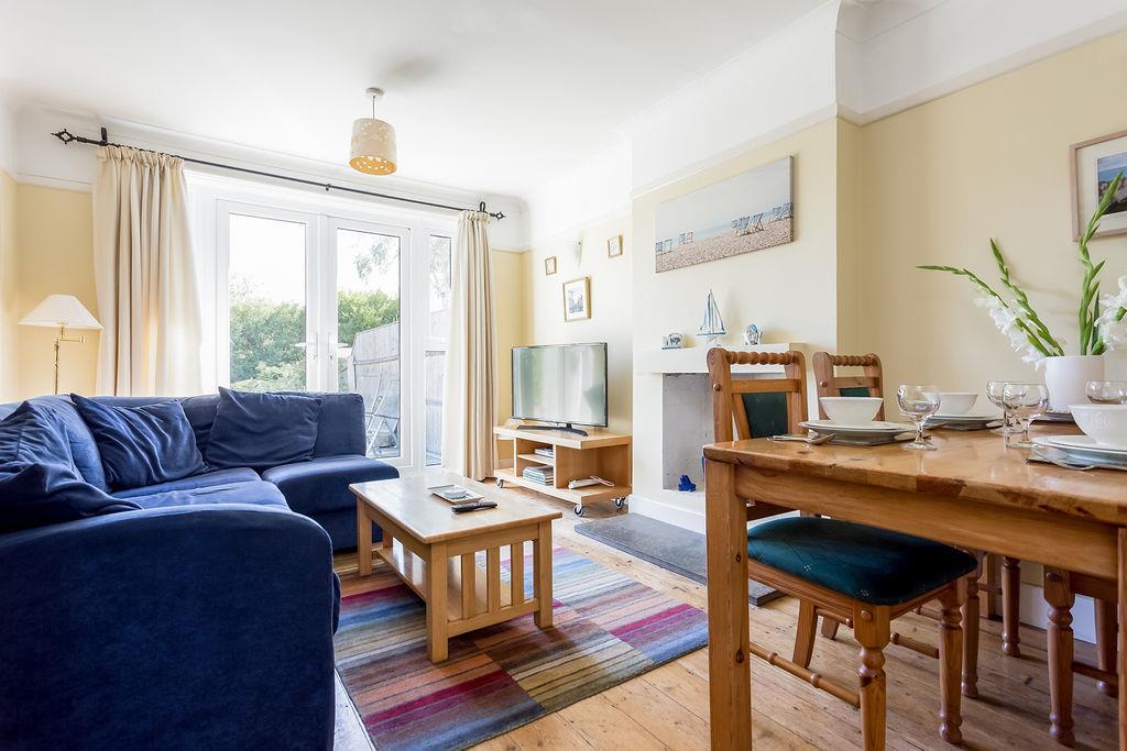 8 Woodstock Road-ph14 web300.jpg