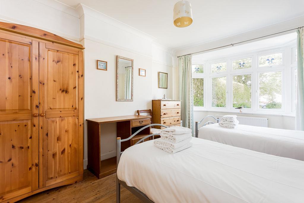 8 Woodstock Road-ph2 web300.jpg