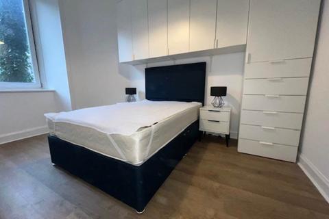 undefined, Wardlaw Street, ,