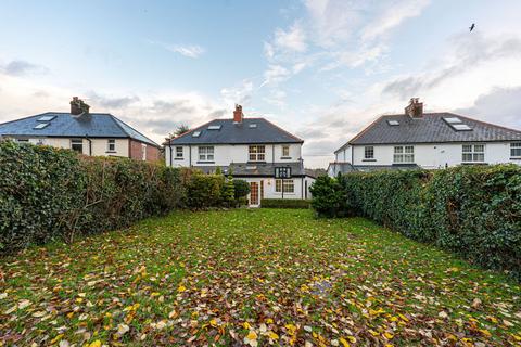 3 bedroom semi-detached house for sale, Maesderwen Crescent, Pontymoile, NP4