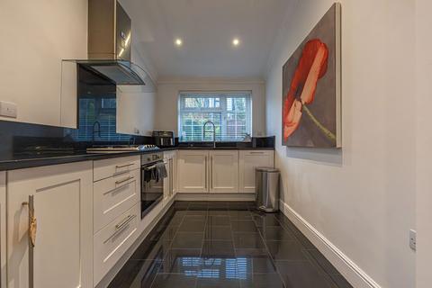 3 bedroom semi-detached house for sale, Maesderwen Crescent, Pontymoile, NP4