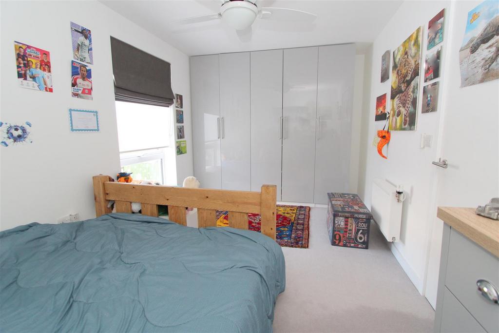 Bed 3.JPG