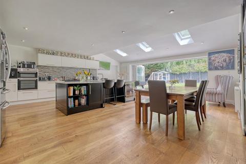 undefined, Chalklands, Sandon