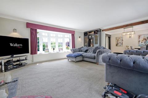 undefined, Chalklands, Sandon