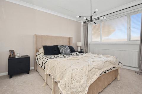 3 bedroom semi-detached house for sale, Sandgate Drive, Kippax, Leeds, West Yorkshire