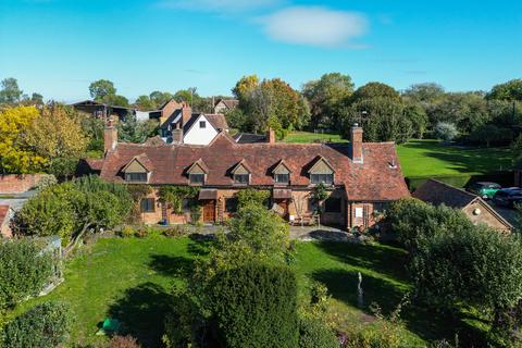 undefined, Newnham, Henley-in-Arden, Warwickshire, B95