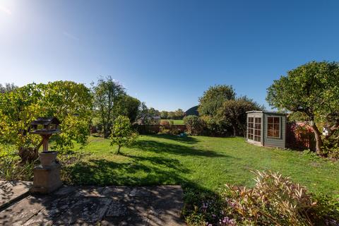 undefined, Newnham, Henley-in-Arden, Warwickshire, B95