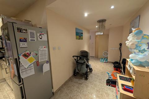 undefined, Mowbray Road, Greater London HA8