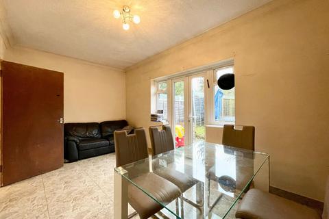 undefined, Mowbray Road, Greater London HA8