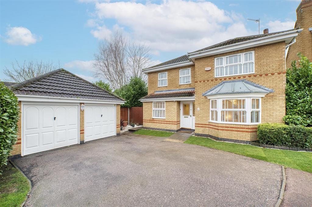 14 WIlkie Close Kettering D78 7754 HDR.jpg