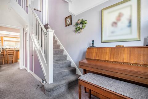 undefined, Lancaster Avenue, London