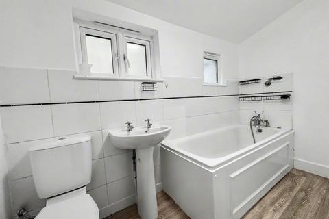 undefined, Hersham Road, Walton-on-Thames KT12