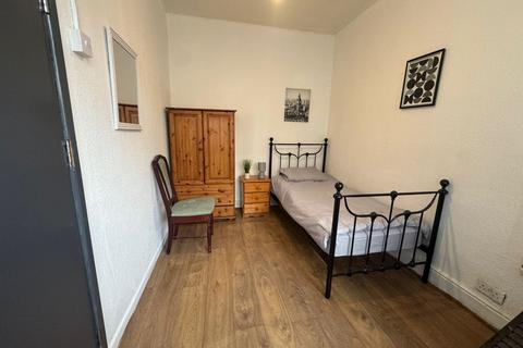 undefined, R1 & R4  Available in Small Heath, B10