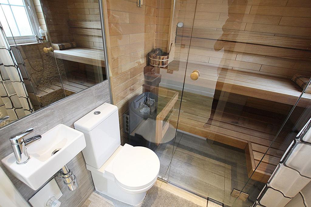 Shower Room/W.C