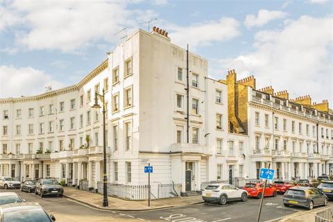 3 bedroom flat for sale, Cumberland Street, London SW1V