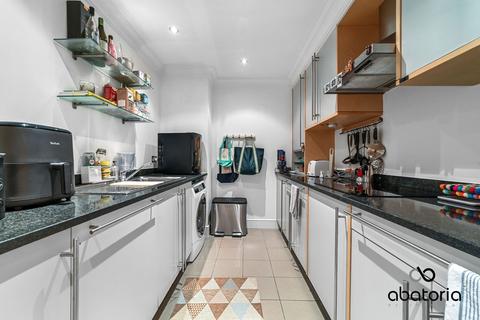 1 bedroom apartment for sale, Shearwater Court, Star Place, London, E1W