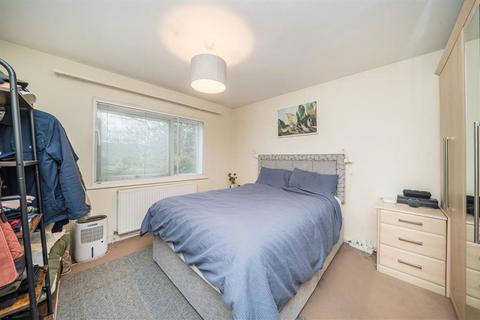 2 bedroom flat to rent, Kew Road, Kew TW9