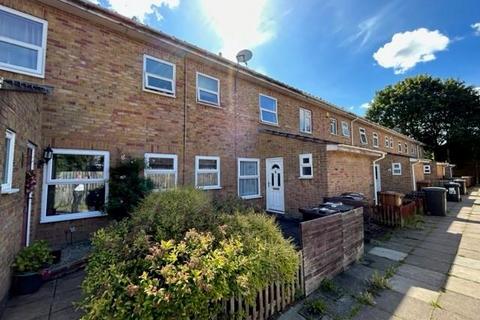 3 bedroom terraced house for sale, Launcelot Close, Andover