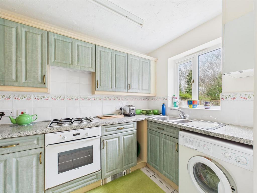 CAM02295 G0-PR0362-STILL009.jpg