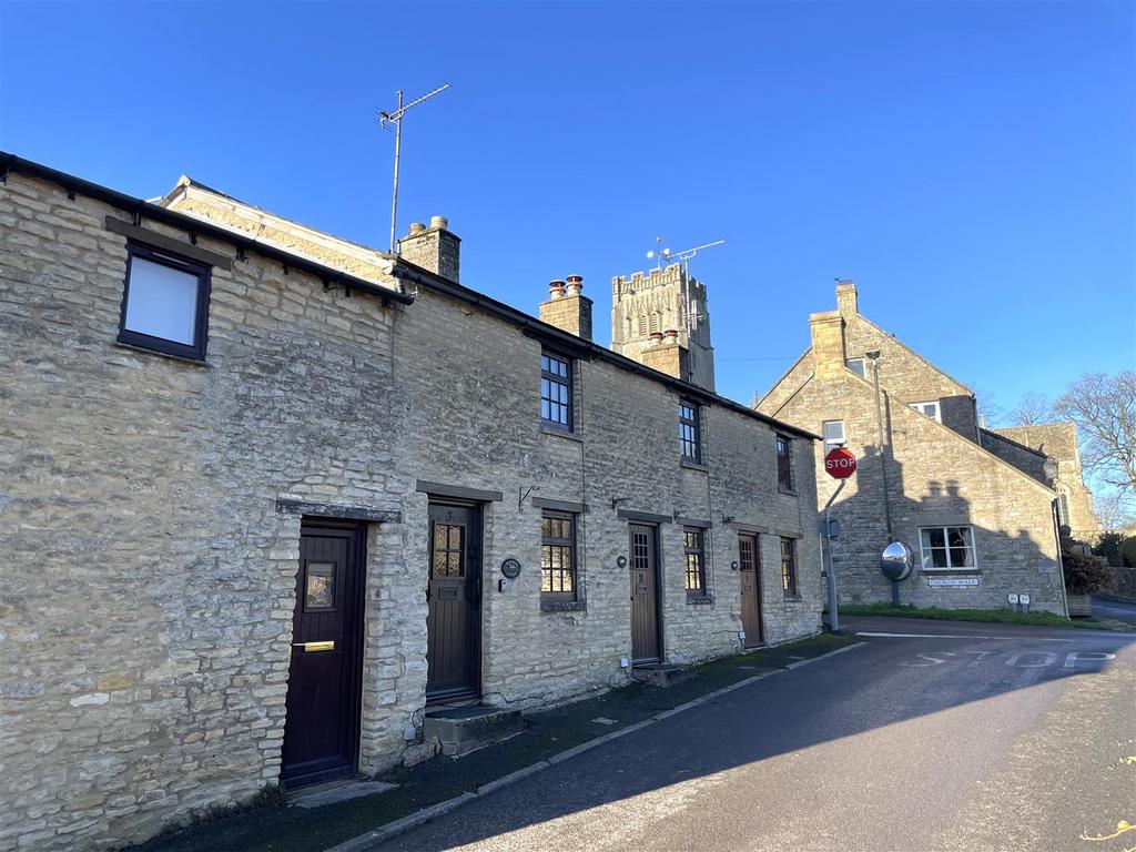 Bolebeck Cottage- Front.JPG