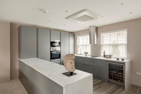 4 bedroom terraced house to rent, Osten Mews, London, SW7