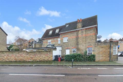 undefined, Clifton Road, Isleworth