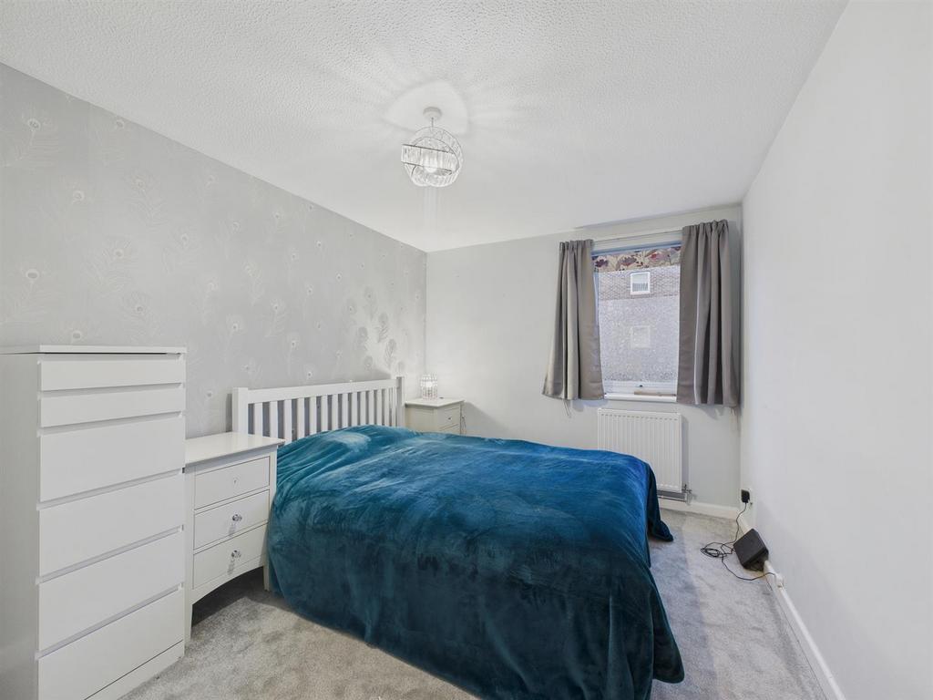 CAM03972 G0-PR0201-STILL001.jpg