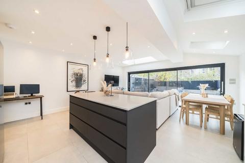 undefined, Thornton Avenue, London SW2